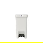 Cos de gunoi cu pedala, Brabantia, StepUp, 10 L, 26.5x20.3x38.1 cm, polipropilena, gri deschis