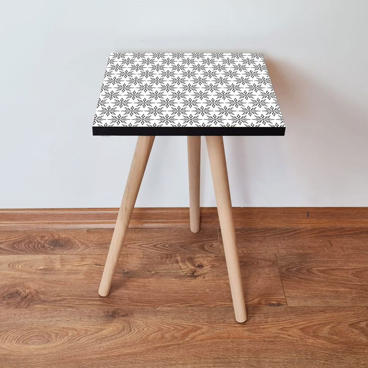 Masuta, Leona, Shp10, 35x42x35 cm, Alb/Negru