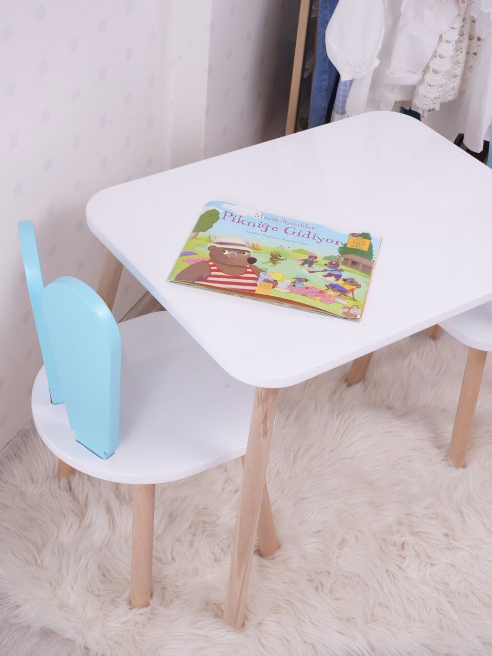 Set masa si scaun pentru copii, Bambini, Bunny One Chair Set, Albastru bebeluș / Alb