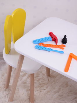 Set masa si scaun pentru copii, Bambini, Bunny One Chair Set, Galben/Alb