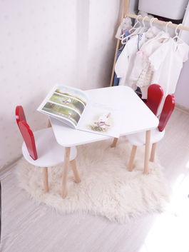 Set masa si scaun pentru copii, Bambini, Bunny Two Chair Set, Rosu/Alb