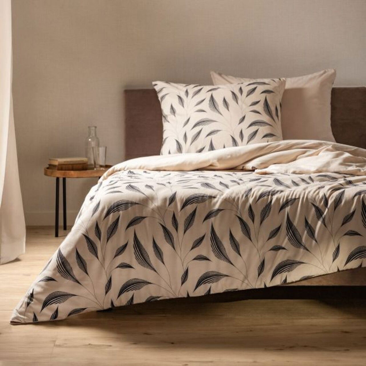 Lenjerie de pat pentru o persoana Felicity, Homla, 2 piese, 140x200 cm, microfibra din poliester, bej/negru