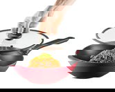 Tigaie Wok cu capac Noel, Ambition, 30 cm, aluminiu, visiniu/negru