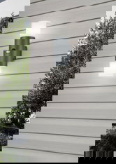 Aplica de perete pentru exterior cu senzor Hoosic, TRIO, 8.5x11.8x33 cm, 28W, 2x E27, aluminiu, antracit