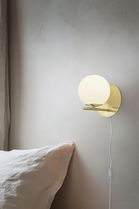 Aplica de perete Pure, TRIO, 18x20.6 cm, 28W, 1x E14, metal, bronz mat/alb