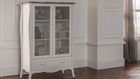 Vitrina din pal cu 1 sertar si 2 usi Riena Ivoir / Stejar, l104,1xA52,9xH152,4 cm