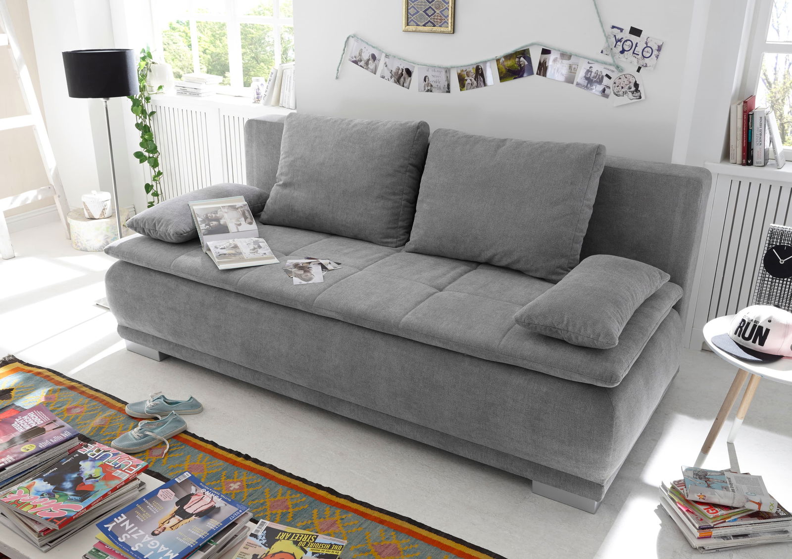 Canapea extensibila cu lada de depozitare, tapitata cu stofa, 3 locuri, Lois Gri, l211xA103xH93 cm