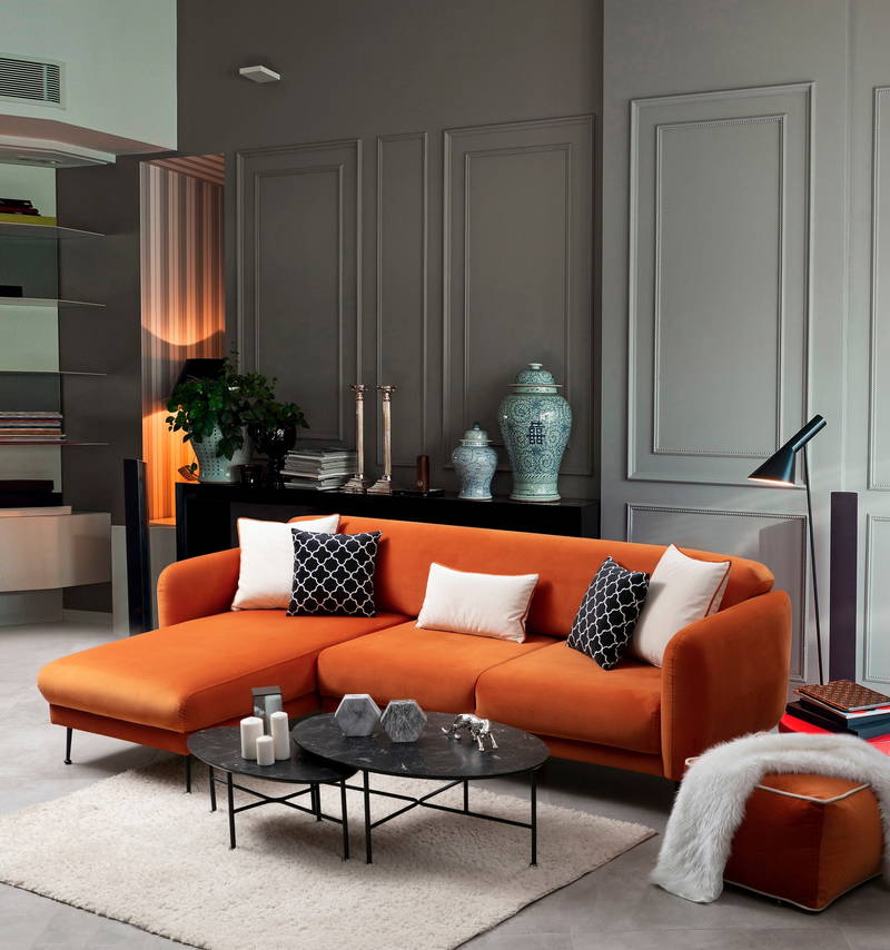 Coltar Sevilla Velvet Portocaliu Fix cu Arcuri si Spuma Poliuretanica, Sezlong pe Stanga, tapitat cu Stofa Easy Clean, Perne Incluse, l270xA170xH85 cm