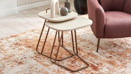 Set 2 mese de cafea din pal si metal, Nicole Crem / Bronz, L50xl40xH52,5 cm