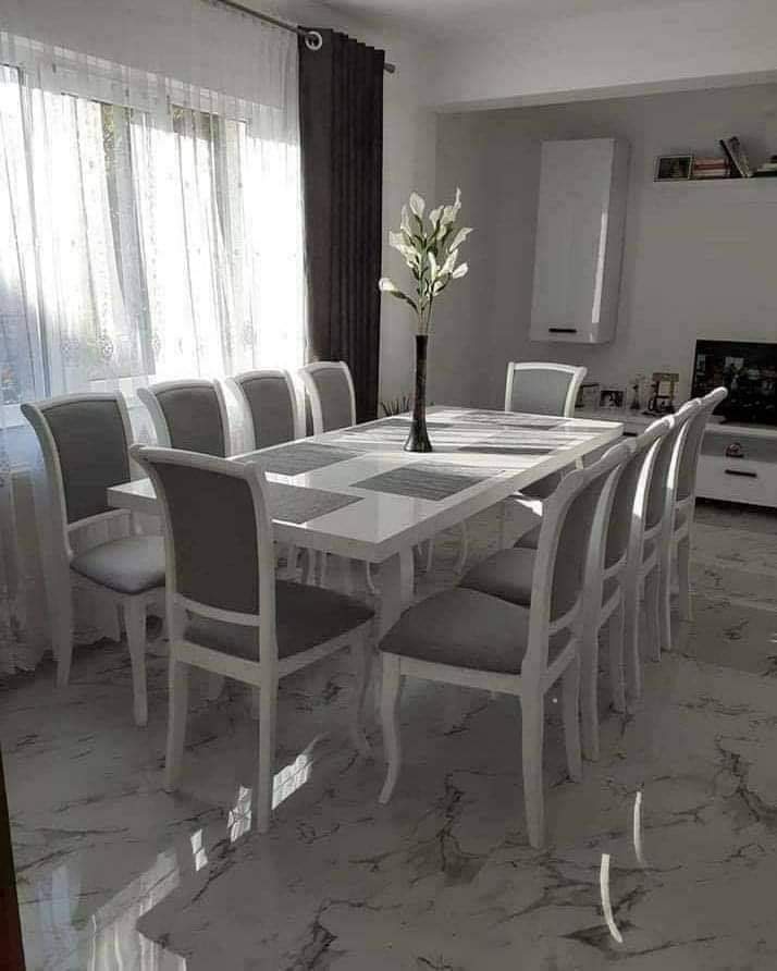 SET LID 67 MASA +10 SCAUNE LEMN DIMENSIUNI MASA 160CM RESTRANSA 240 CM EXTINS LATIME 90