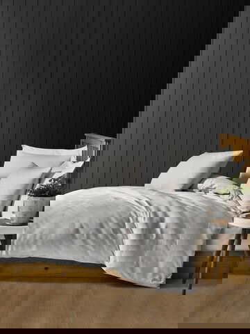 Lenjerie de pat dubla, 6 piese, 200x220 cm, 100% bumbac, Saheser, Latina, alb