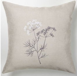 Fata de perna decorativa 2 piese Purple Garden, Ambition, 42x42 cm, poliester, alb