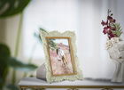 Rama foto decorativa din polirasina Pinty Small Crem / Auriu, 23,5 x 28 cm