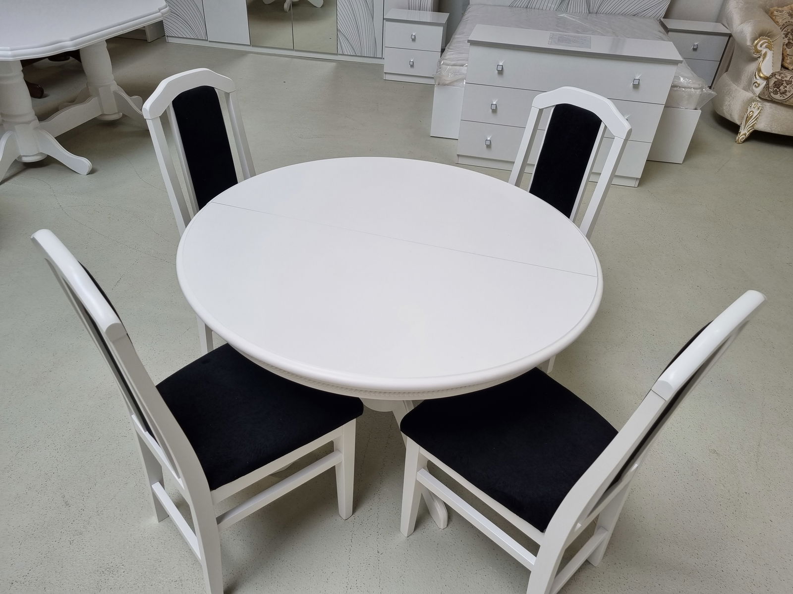 SET MARCO 24 MASA 106/141 CM + 4 SCAUNE