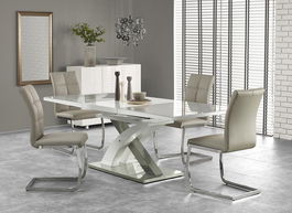 Set masa extensibila din sticla, MDF si metal, Sander II Gri / Alb + 4 Scaune tapitate cu piele ecologica si picioare metalice, Kai-228 Gri Deschis / Crom, L160-220xl90xH77 cm