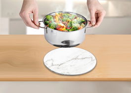 Suport pentru recipiente fierbinti Trivet, Wenko, 20x0.8 cm, sticla/silicon, alb/gri