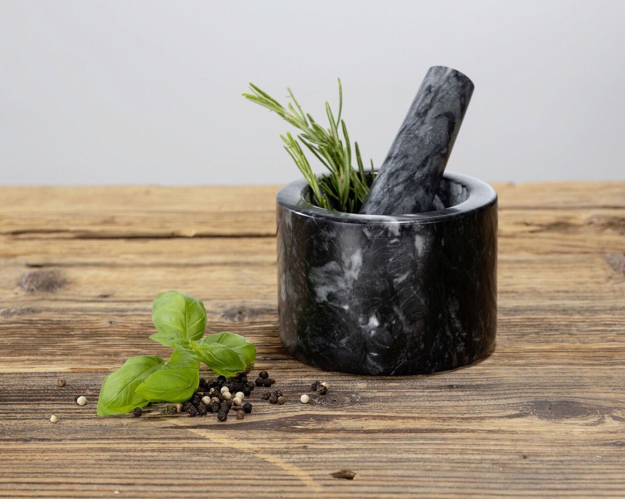 Mojar cu pistil Mortar, Wenko, 11x8 cm, marmura, negru