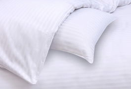 Lenjerie de pat Hotel Line, dubla, 200x220 cm, amestec bumbac, satin, 250 TC, alb, cu dungi 1 cm